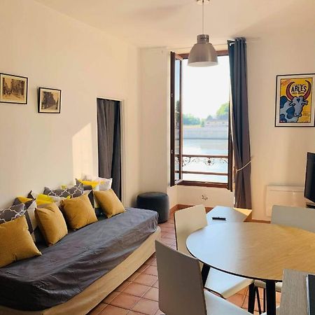 Sur Les Quais... Apartment Arles Bagian luar foto